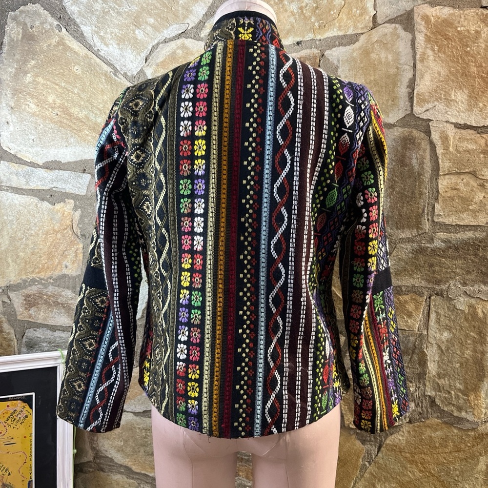 Multicoloured Patterned Jacket With A Boho Vibe - image 4
